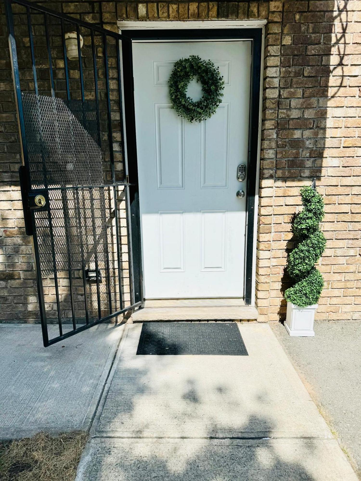 Cozy Evergreen Apartment By Newark Airport Bagian luar foto