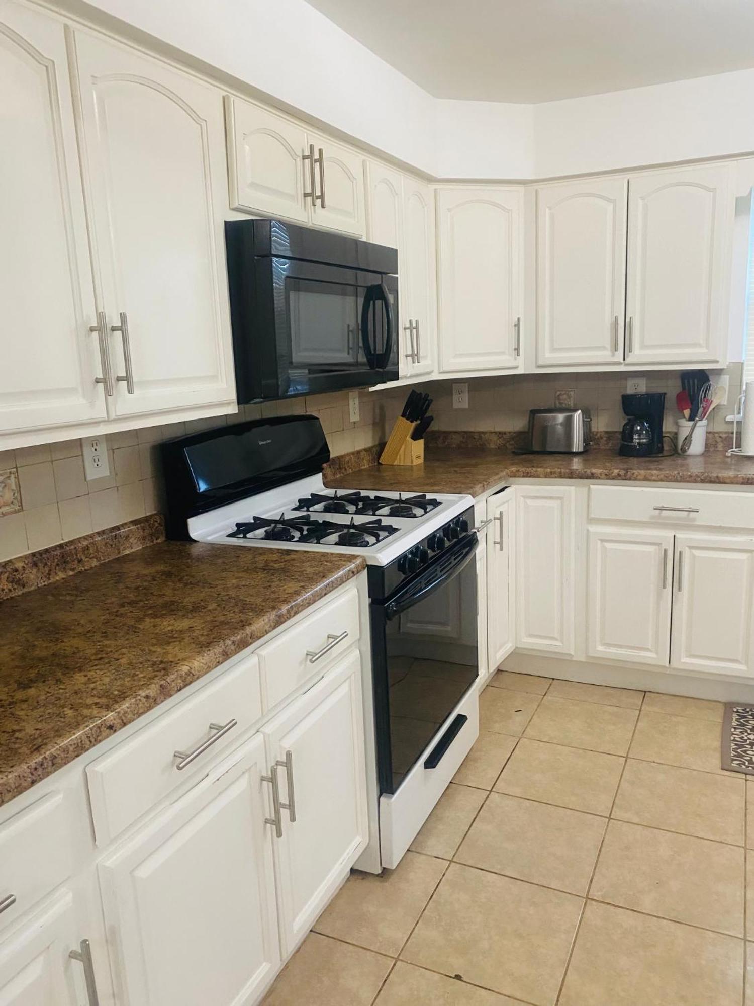 Cozy Evergreen Apartment By Newark Airport Bagian luar foto
