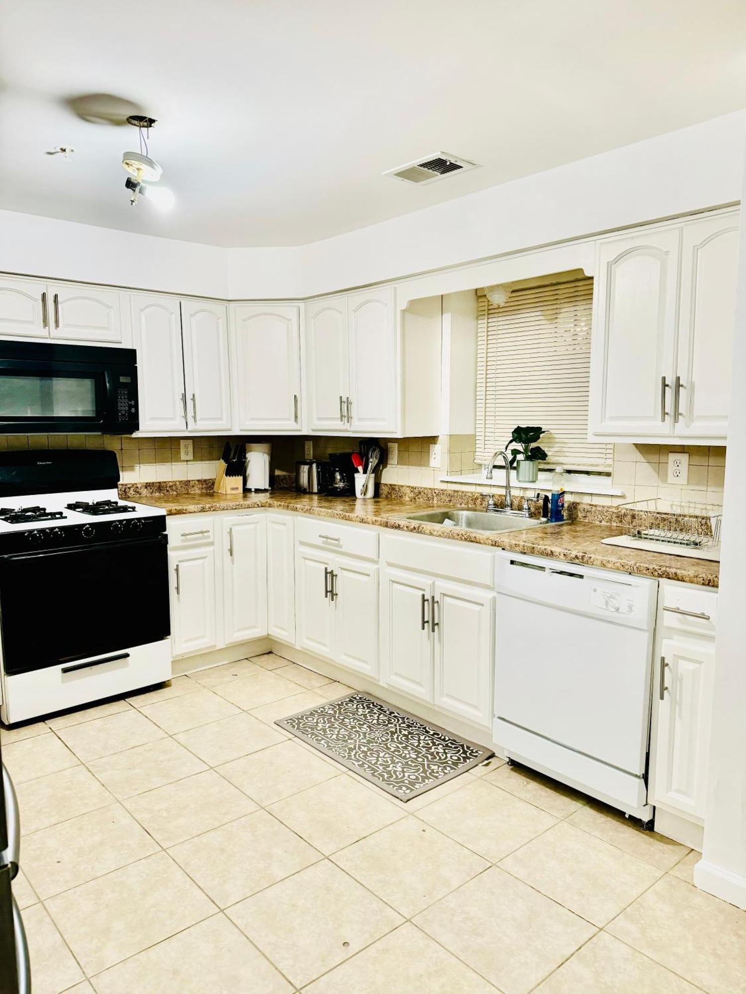 Cozy Evergreen Apartment By Newark Airport Bagian luar foto